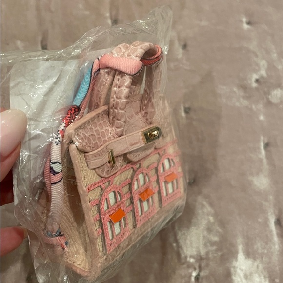 Stylish Pink Handbag accessory charm airdpod case purse charm - Picture 3 of 4